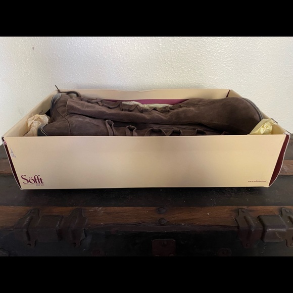 Vintage Sofft Modena lll Ebano DK brown suede boot in a size 7 M BNIB~ - Picture 6 of 9